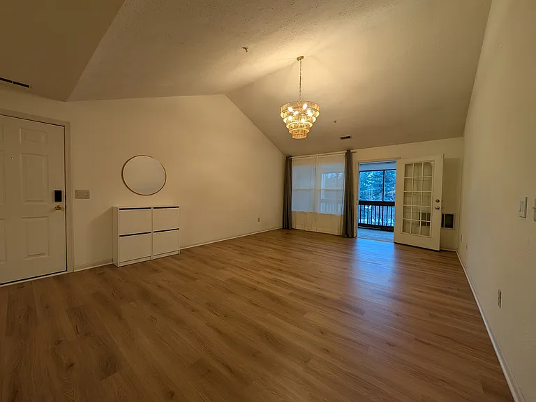 1561 Long Meadow Trl — Photo 14