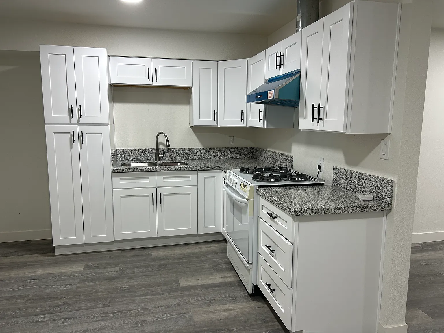 4 bed, 1150 sqft, $2,200 — Photo 1