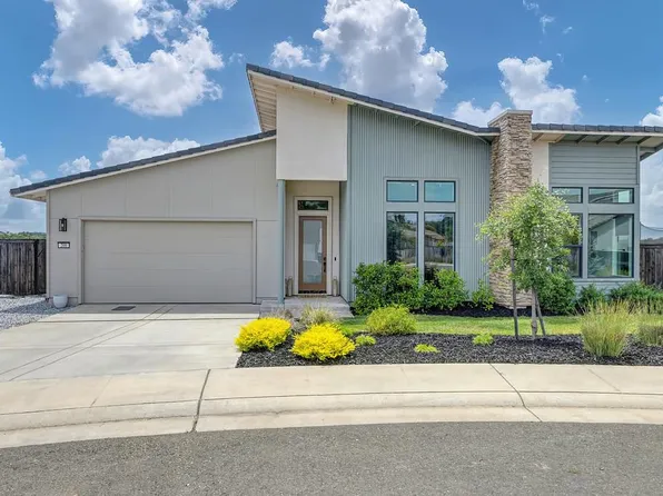 200 Pryor Ct, Rescue, CA 95672