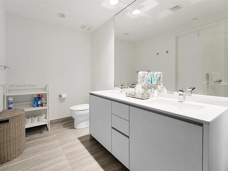 1010 Brickell Ave #2906 — Photo 11