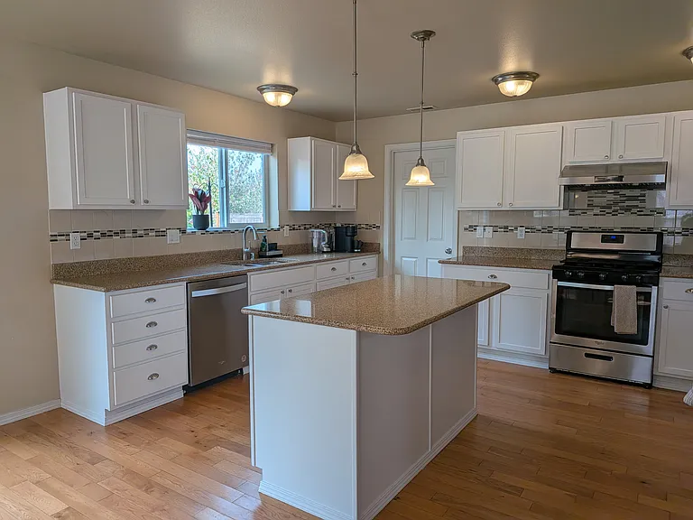 33904 SE Sorenson St — Photo 8