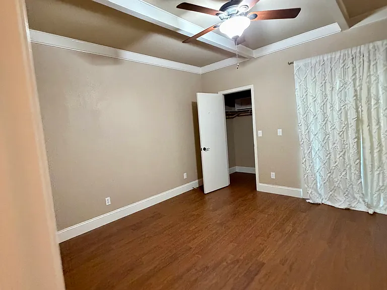 8147 N Cedar Ave #107 — Photo 9