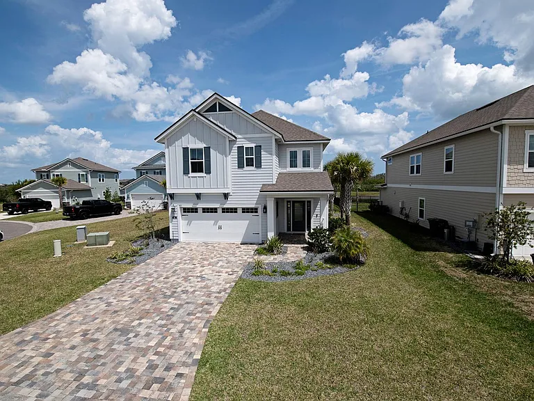 42 Bird Island Dr — Photo 1