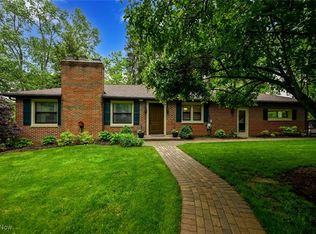 240 Waterside Dr, Medina, OH