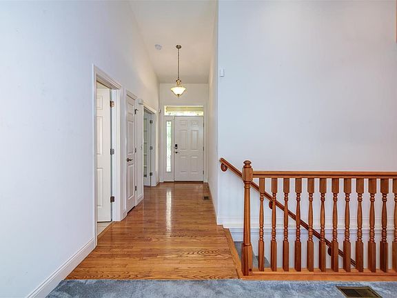 4th image of 317 Lauren Estates Ct