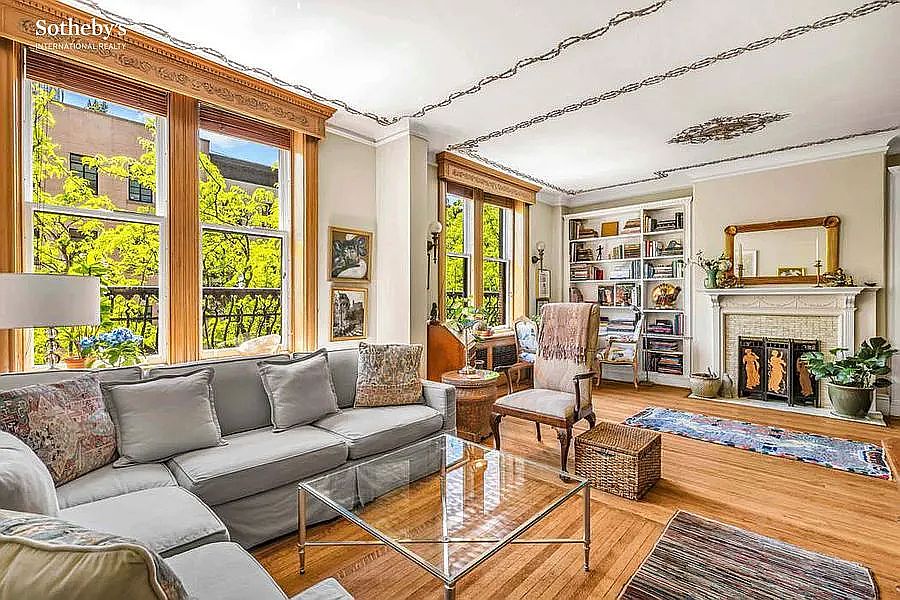 1st image of 31 W 12th St APT 3E