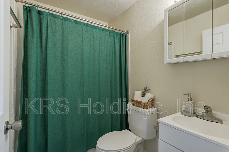 1517 Halifax St — Photo 4