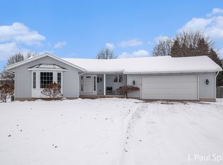 4127 Chaminade Dr SW, Grandville, MI 49418