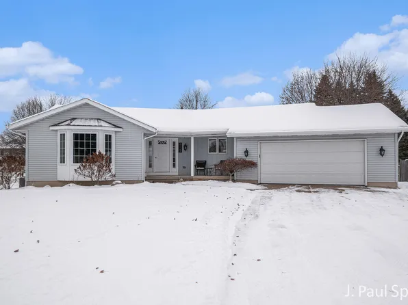 4127 Chaminade Dr SW, Grandville, MI 49418