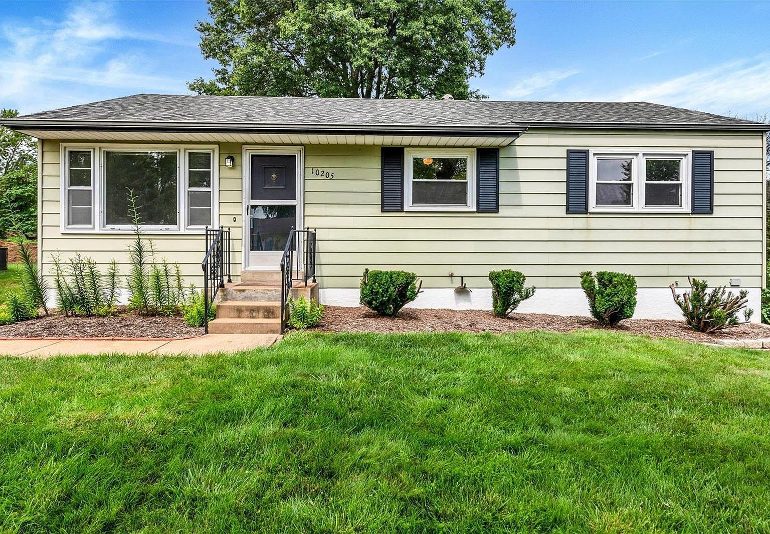 10205 Dandridge Dr, Saint Louis, MO 63123 Zillow