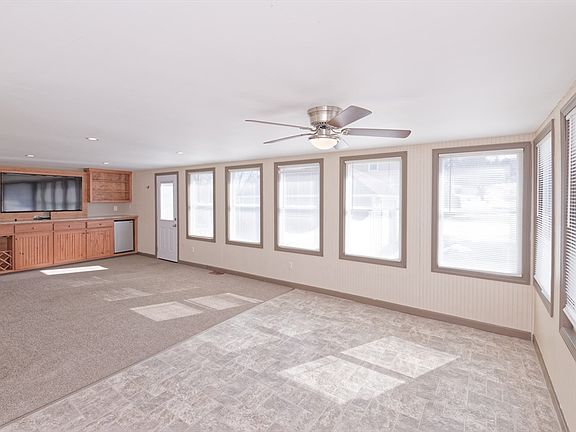 3rd image of 51 Brandon Rd