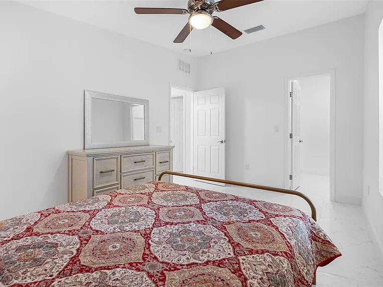 6847 Woodsman Dr — Photo 50