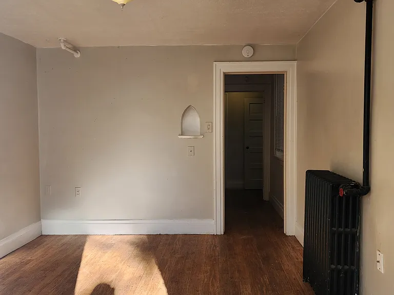 341-343 N Center St — Photo 15