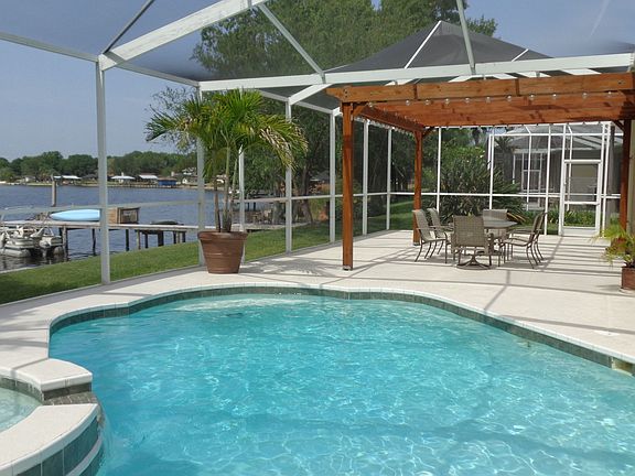 Pool & Lanai