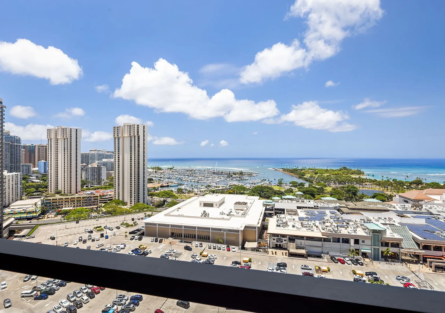 Luxury PH. Ocean Views. Resort Like Amenities — Photo 4