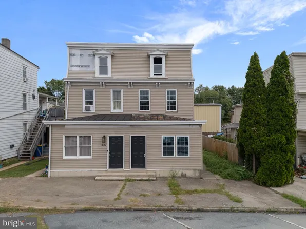 225 Market St, New Cumberland, PA 17070