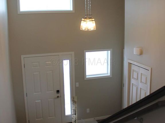 3rd image of 966 Albert Dr W