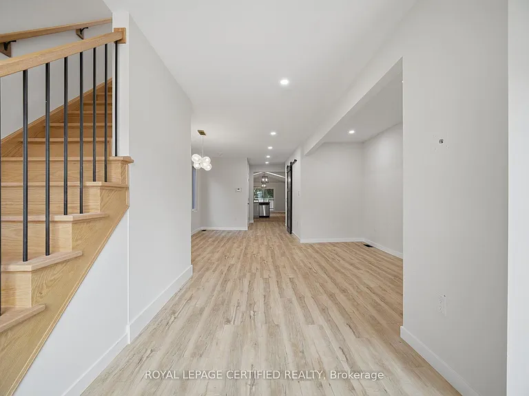 5759 Robinson St — Photo 5