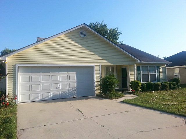 2nd image of 258 Sandalwood Cir