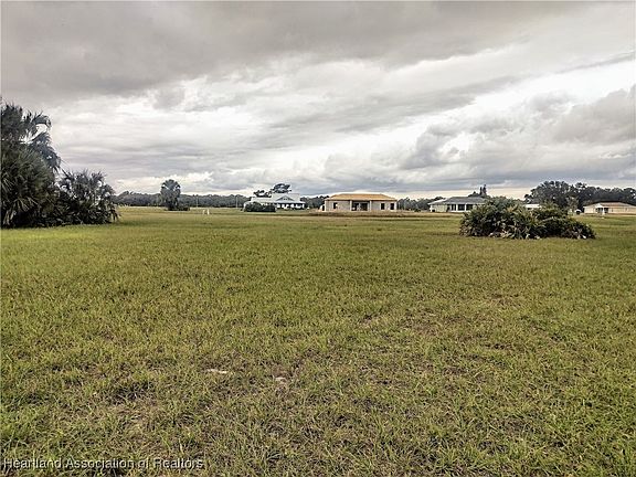 5th image of 408 Mirador Dr