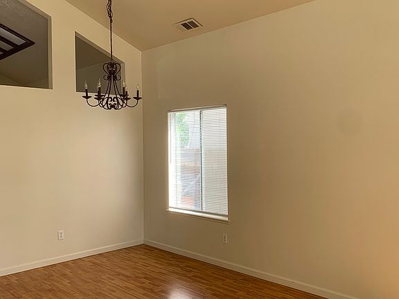 2nd image of 10240 River Park Cir