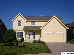 2044 S 199th St, Omaha, NE 68130