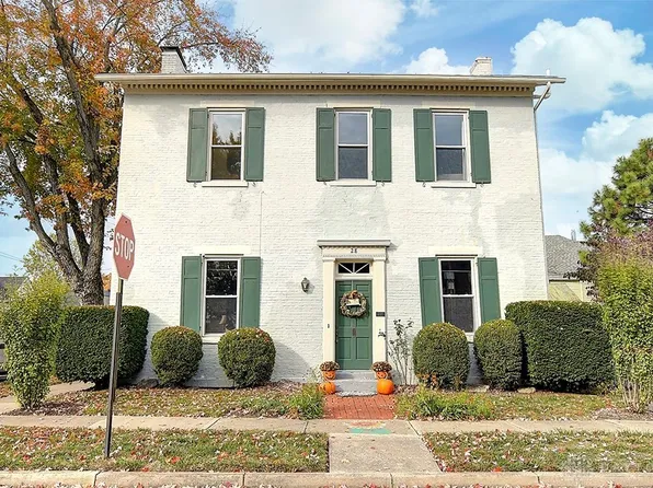 28 S 1st St, Tipp City, OH 45371