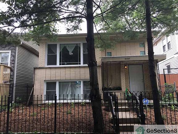 3rd image of 2128 N Mulligan Ave #1
