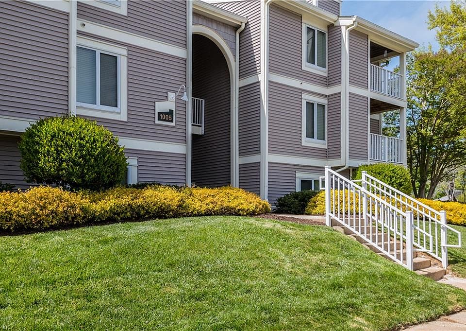 1st image of 1005 Autumn Woods Ln APT 108