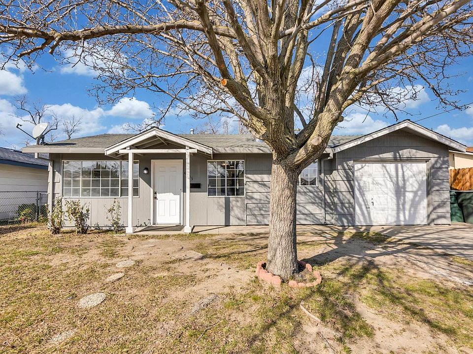 1st image of 4705 Oakhollow Dr