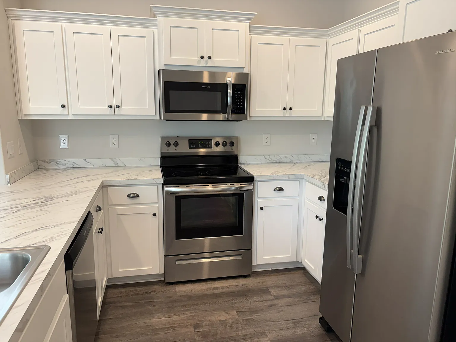 3 bed, 1821 sqft, $2,095 — Photo 4