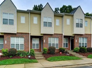 4472 Yoruk Forest Ln, Charlotte, NC 28211