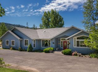 1583 Madera Dr, Trail, OR 97541