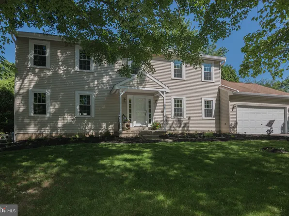 9 Paddington Ct, Hockessin, DE 19707