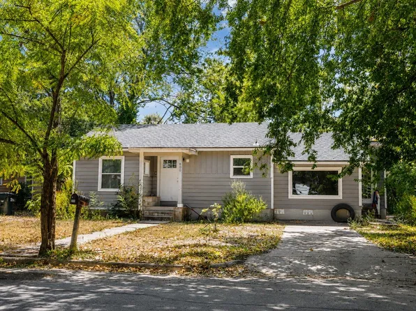800 Barbara Dr, San Marcos, TX 78666