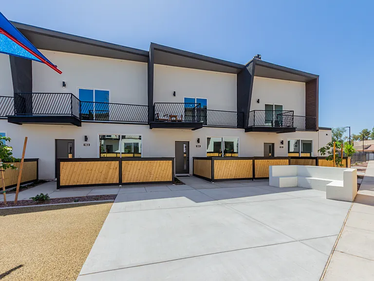 Sonoran Townhomes — Photo 41