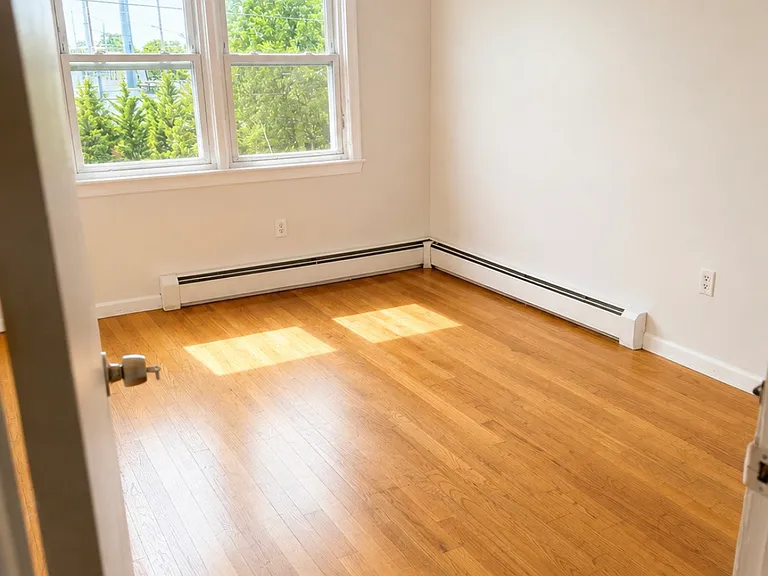 11 Colonial Dr #2 — Photo 4