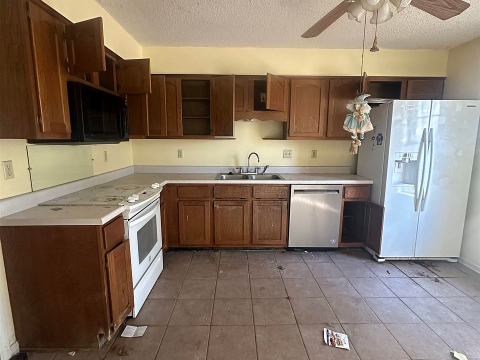 2nd image of 7490 Appling Estate Dr