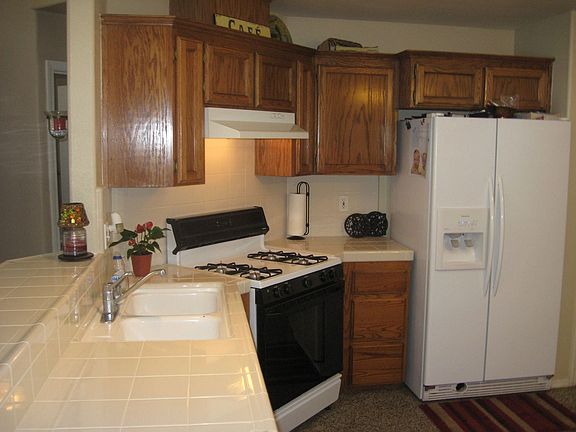 3rd image of 3118 Nutmeg Pl