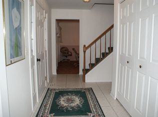 6159 Indian Trail Rd, Gurnee, IL 60031