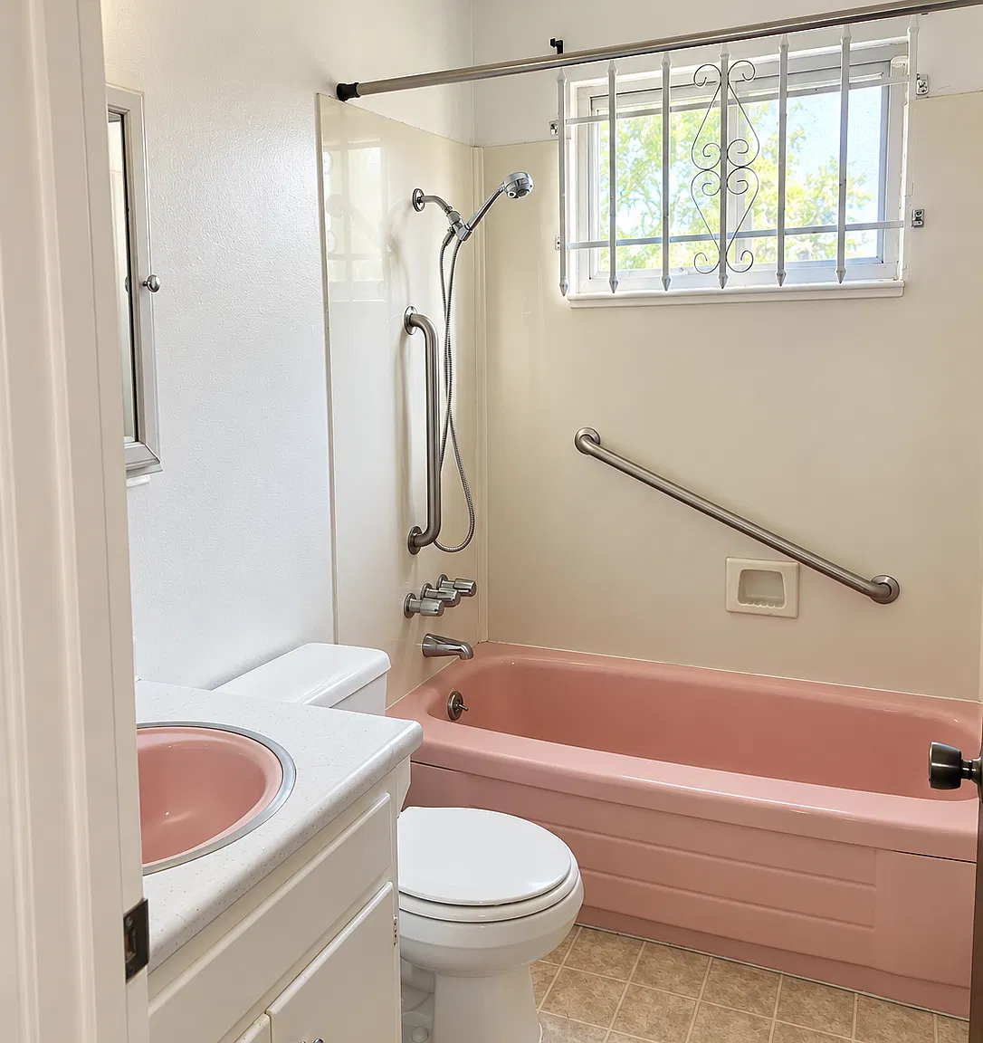 1 bed, 636 sqft, $2,050 — Photo 2