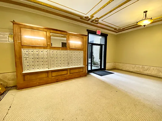 Rented by Bohemia Realty Group | media 18