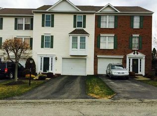 74 Links Dr, New Castle, PA 16101