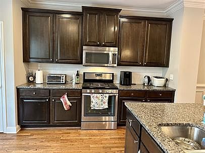 4th image of 4648 Pine St SE #1