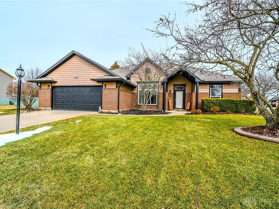 1st image of 1374 Rose Lake Dr