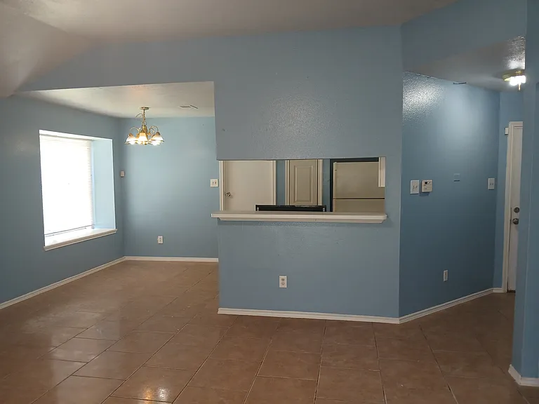 10143 Northview Dr — Photo 3