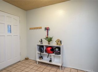 18534 Yucca St, Hesperia, CA 92345