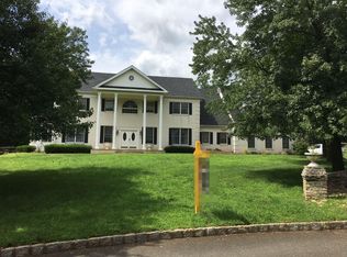 6 Magnolia Ln, Colts Neck, NJ 07722