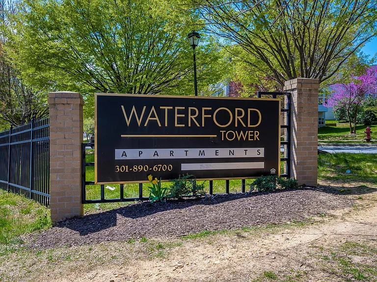 14036 Castle Ridge Way — Photo 42