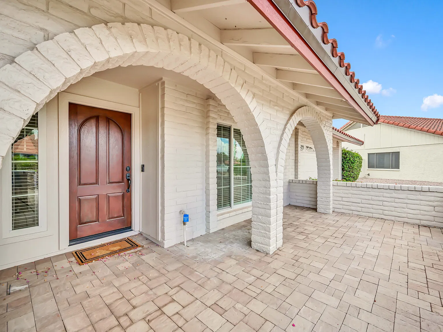 4 bed, 2535 sqft, $3,250 — Photo 3